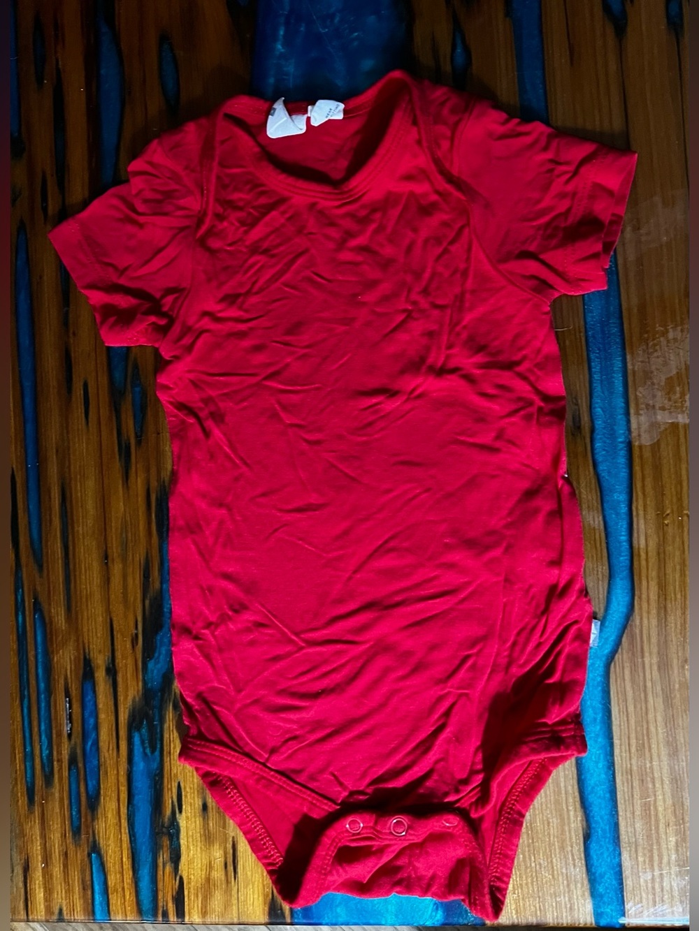 Kyte Baby Red Short-Sleeve Baby Bodysuit - 6-12 months